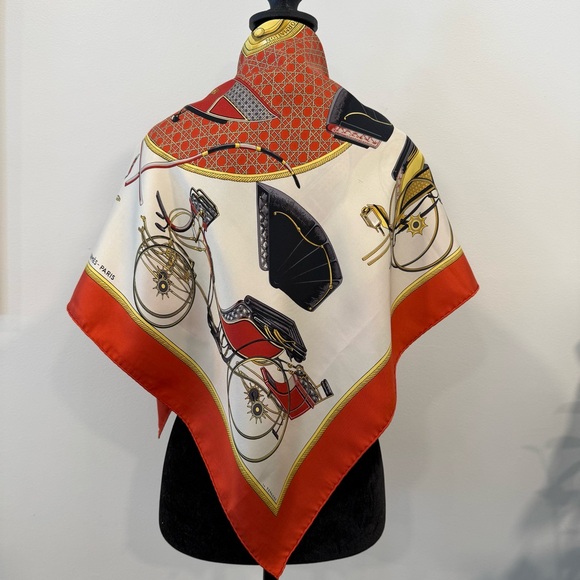 Hermès Paris Carriage Print Silk Scarf - Picture 10 of 12
